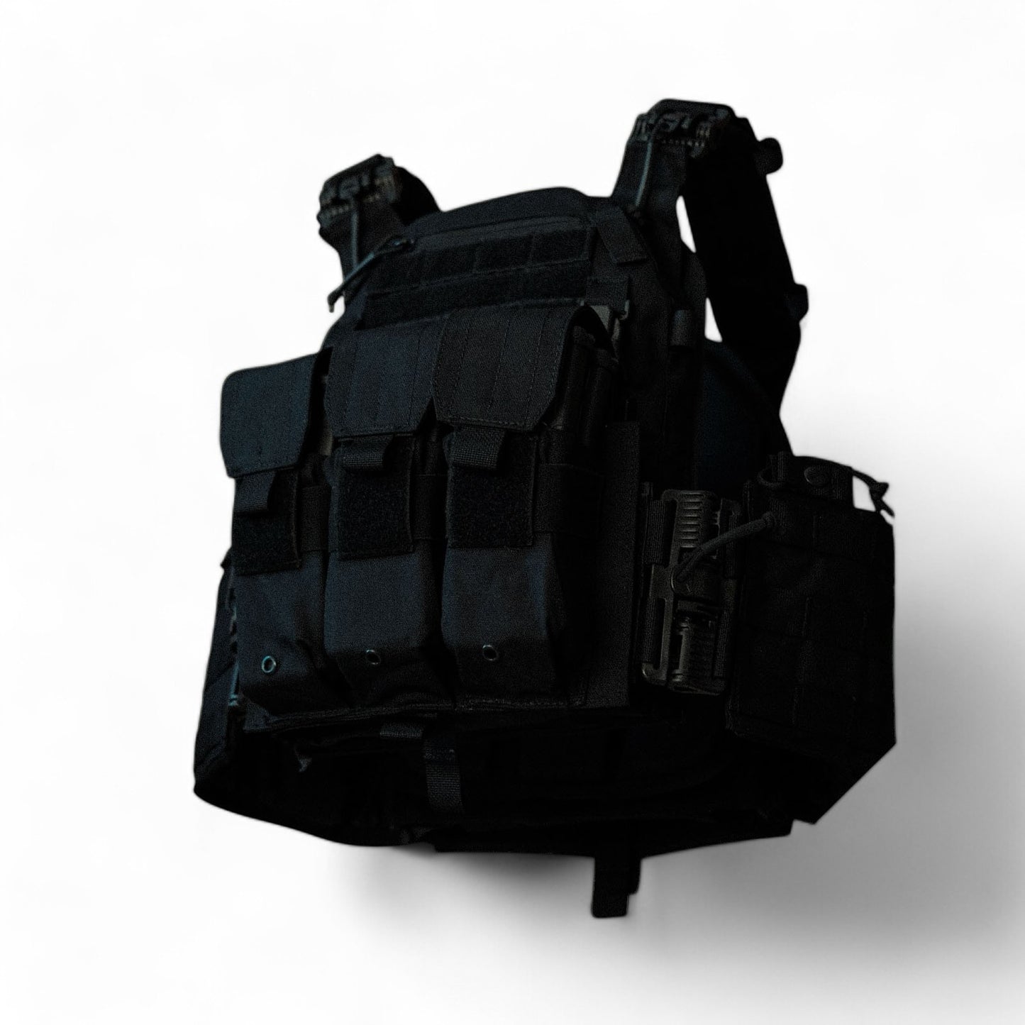 RED OpTec AMPC: Advanced Modular Plate Carrier in black, featuring a front panel with triple mag pouches, MOLLE webbing for modular attachments, quick-release buckles, and side-mounted utility storage.